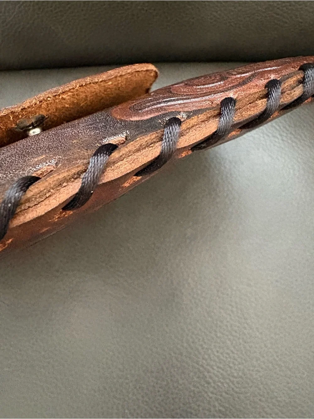 ❤️New Hand-Tooled Brown Leather Wristlet Clutch